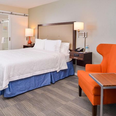 Hampton Inn Seattle Airport Ситак Экстерьер фото