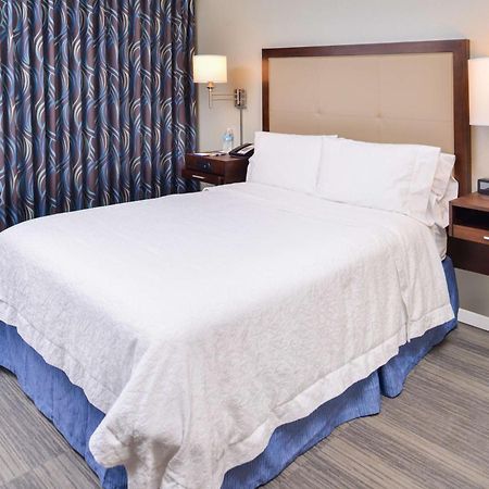 Hampton Inn Seattle Airport Ситак Экстерьер фото