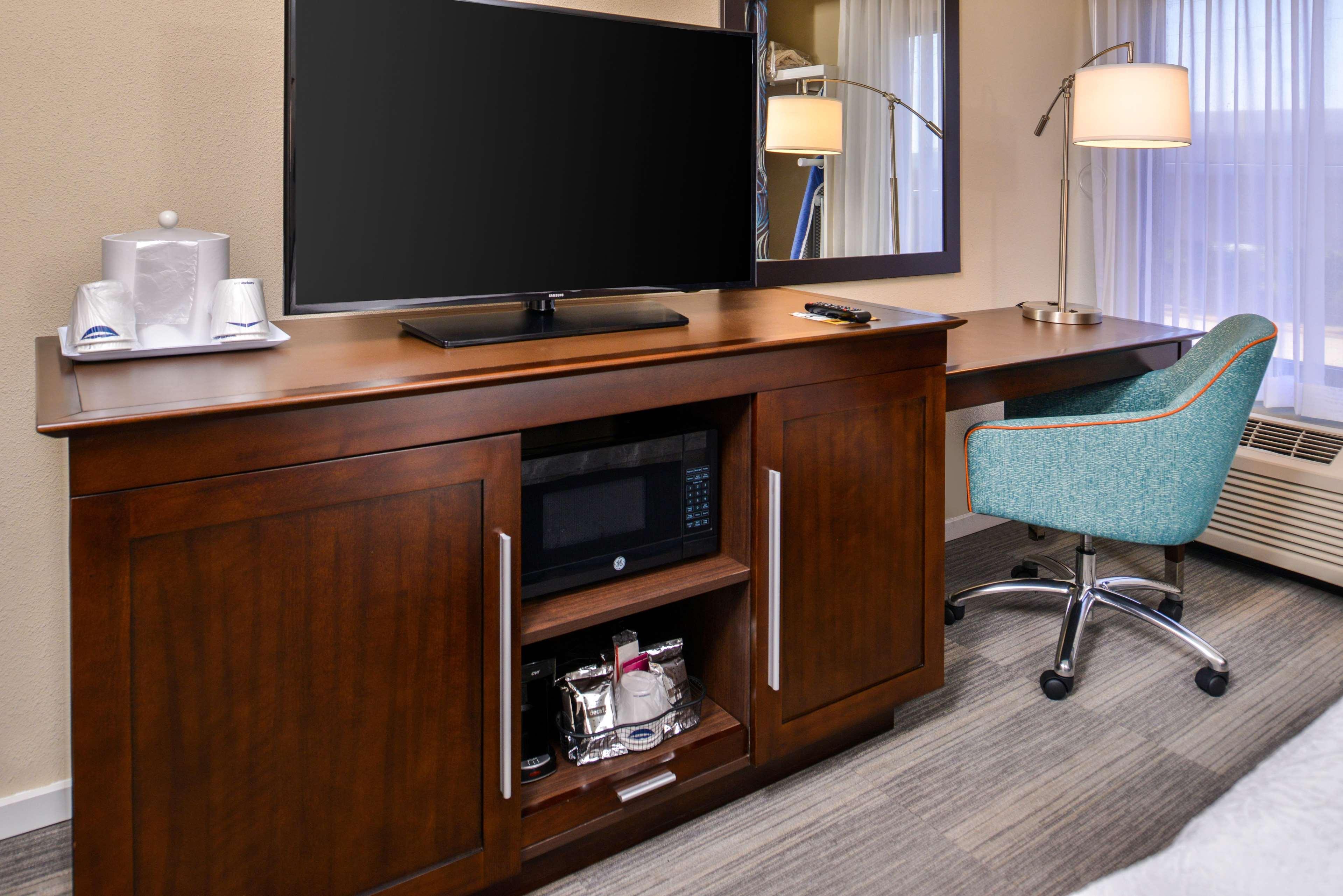 Hampton Inn Seattle Airport Ситак Экстерьер фото