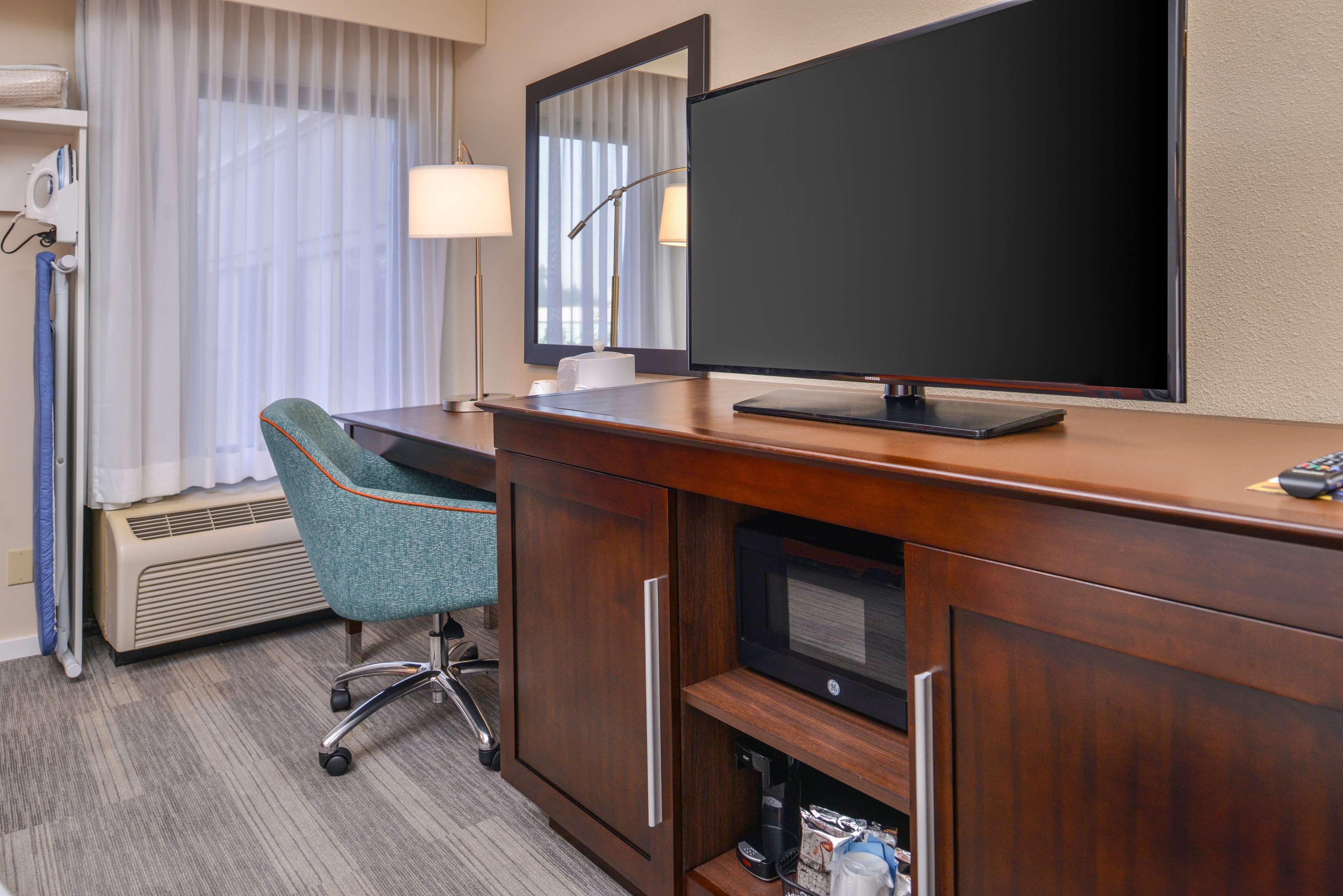 Hampton Inn Seattle Airport Ситак Экстерьер фото