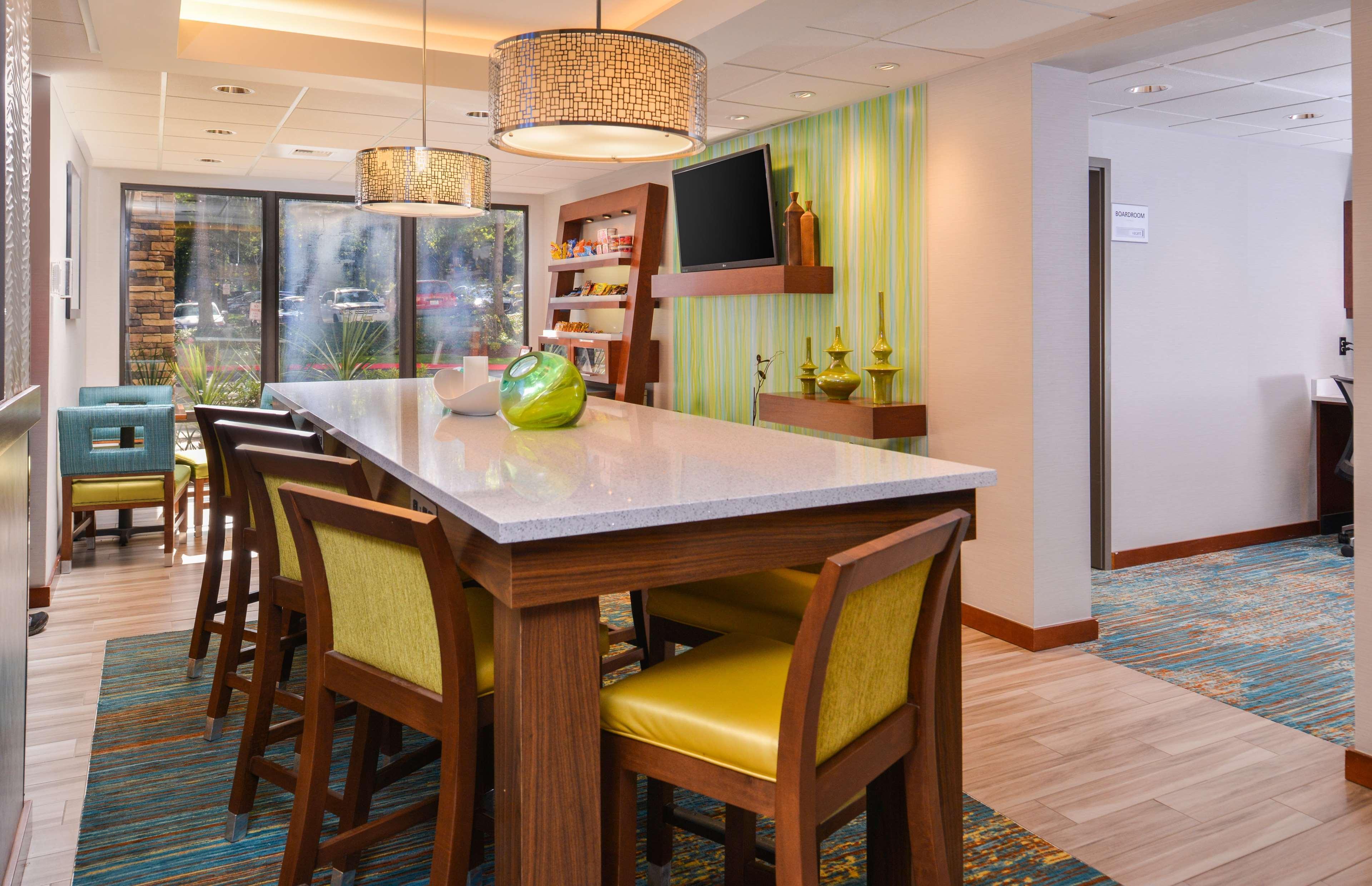 Hampton Inn Seattle Airport Ситак Экстерьер фото
